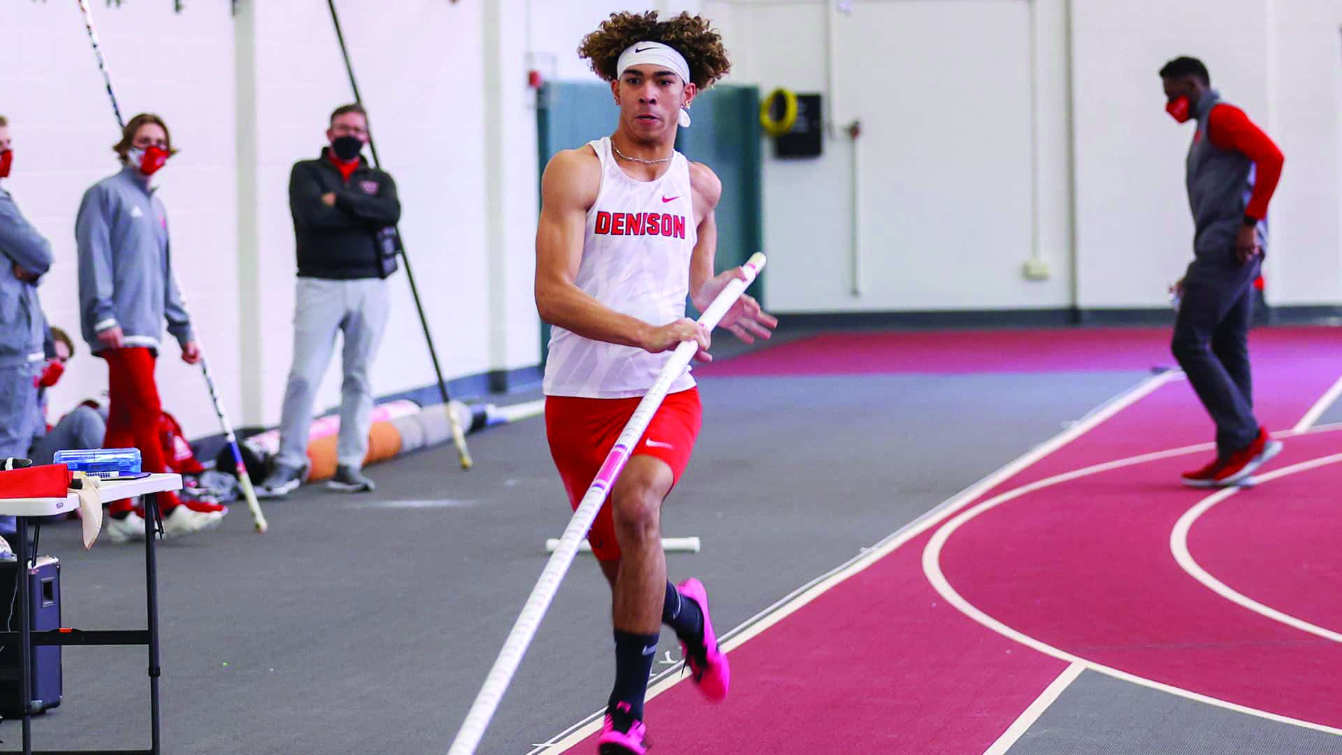Men's Track & Field finishes second at OWU - Denison University